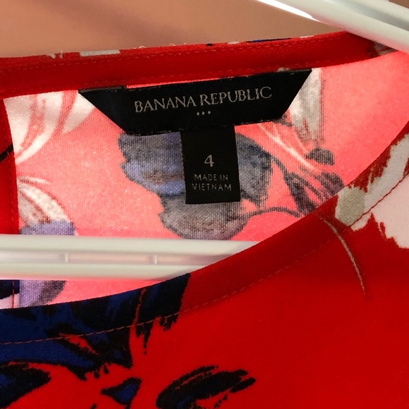 Knee Length Sheath Dress from Banana Republic - Picture 3 of 3